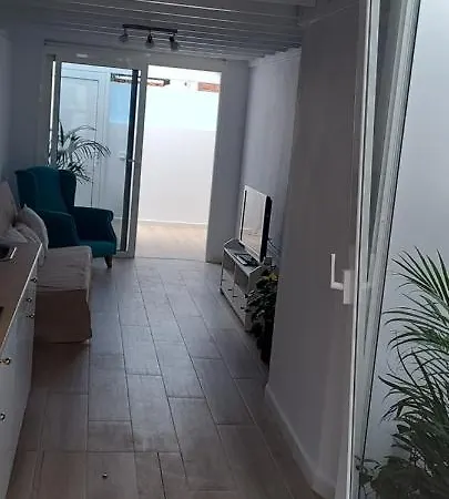 Mi Refugio En El Mar Playa Honda (Lanzarote)